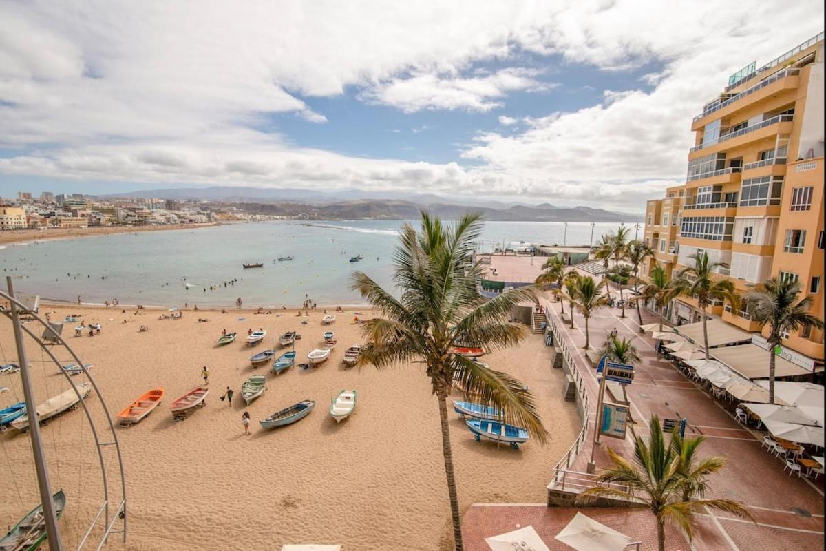 En Primera Linea De La Playa De Las Canteras Vista Al Mar Las Palmas Exterior photo