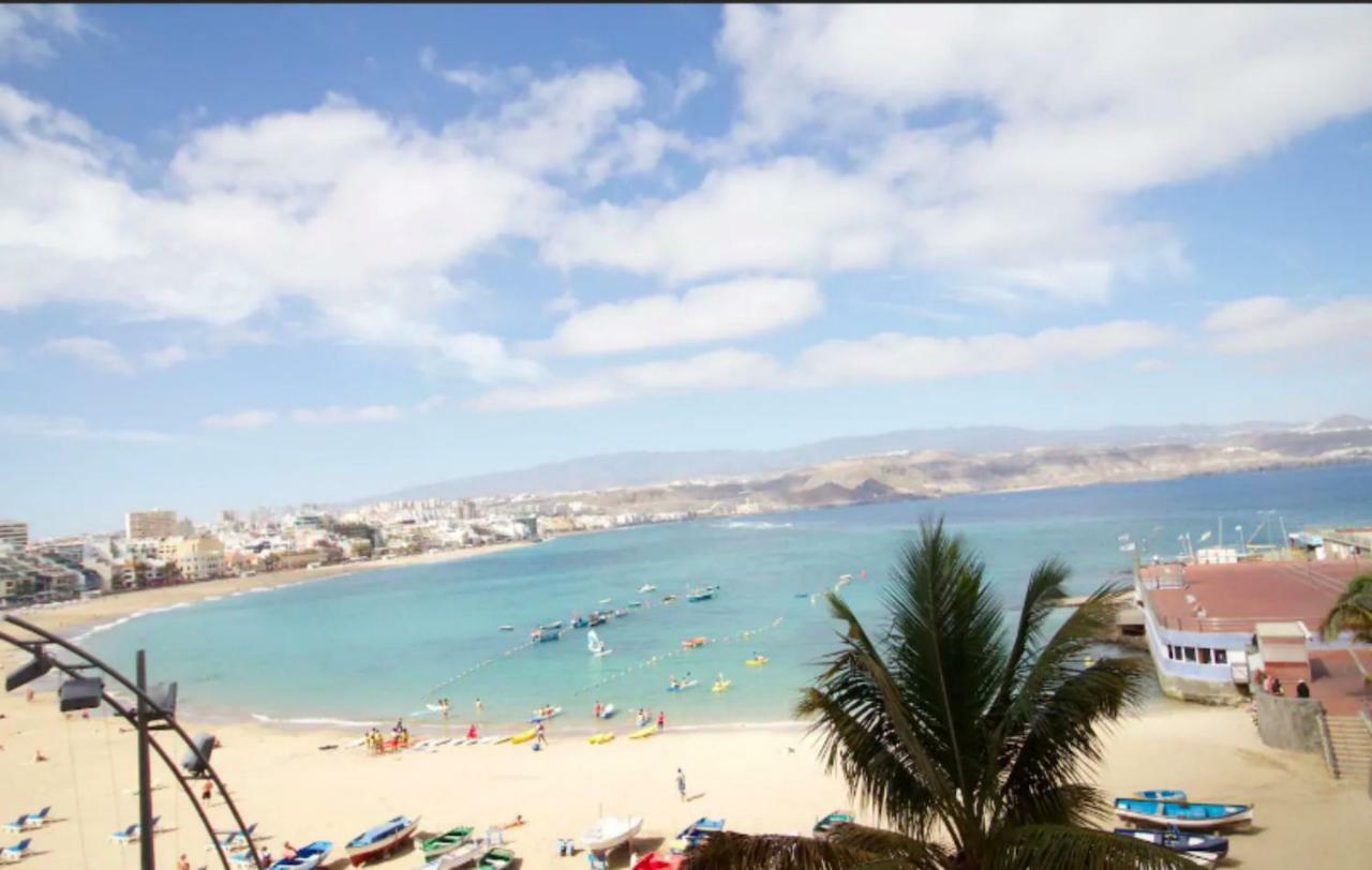 En Primera Linea De La Playa De Las Canteras Vista Al Mar Las Palmas Exterior photo